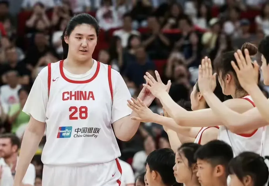 包含球队夺冠后欢庆派对,体育场狂欢一片的词条 包含球队夺冠后欢庆派对,体育场狂欢一片的词条