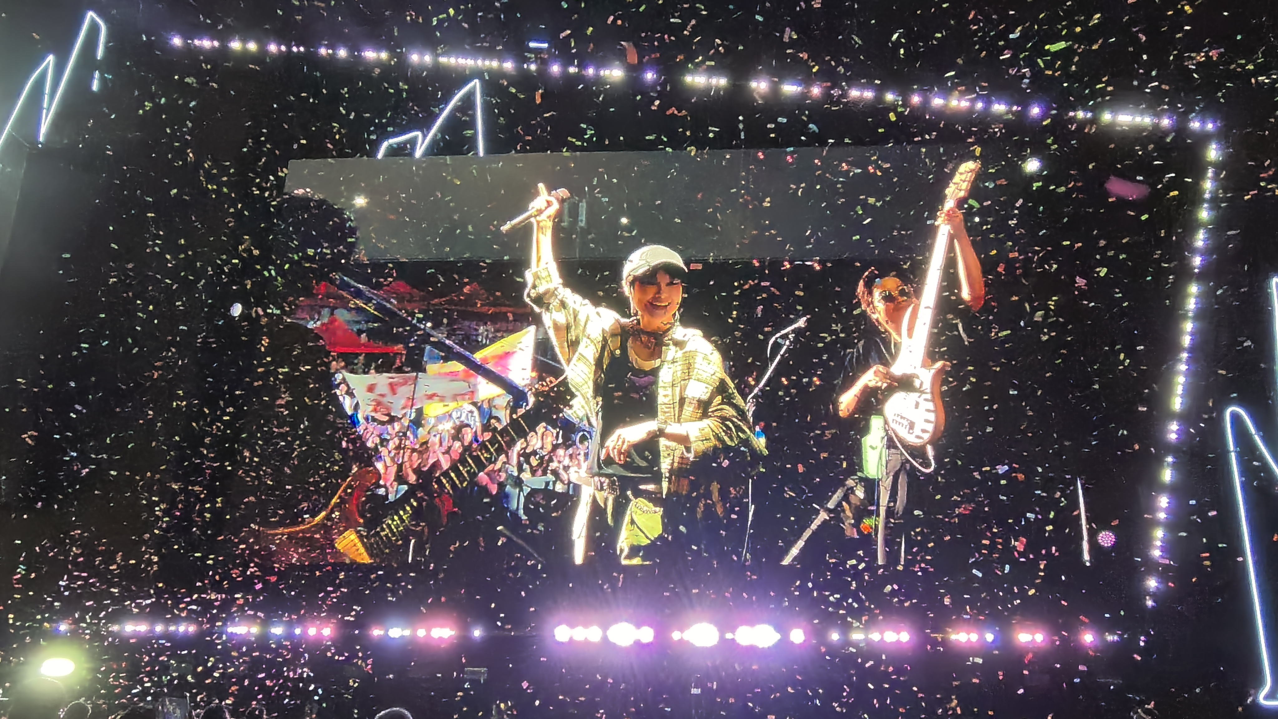 现场气氛火爆,比赛吸引大批观众 现场气氛火爆,比赛吸引大批观众