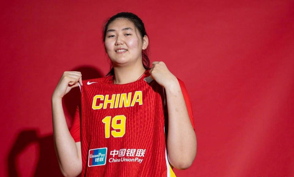 女篮选手获得最佳新秀奖，展望未来