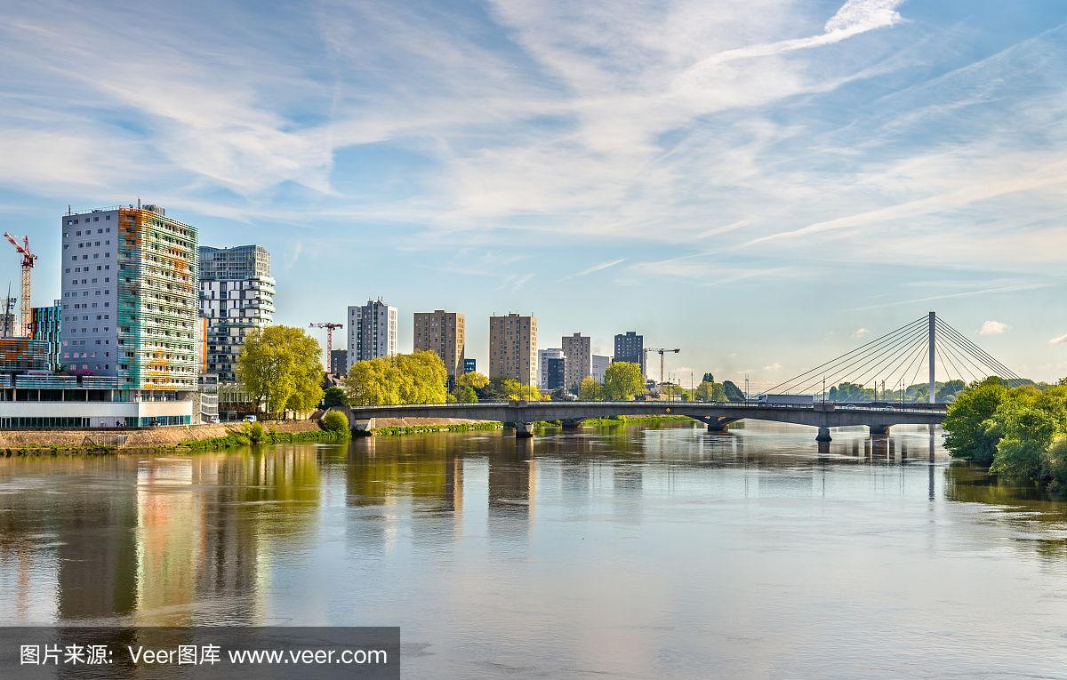 卢瓦尔欲取分,南特难阻连胜势头的简单介绍 卢瓦尔欲取分,南特难阻连胜势头的简单介绍