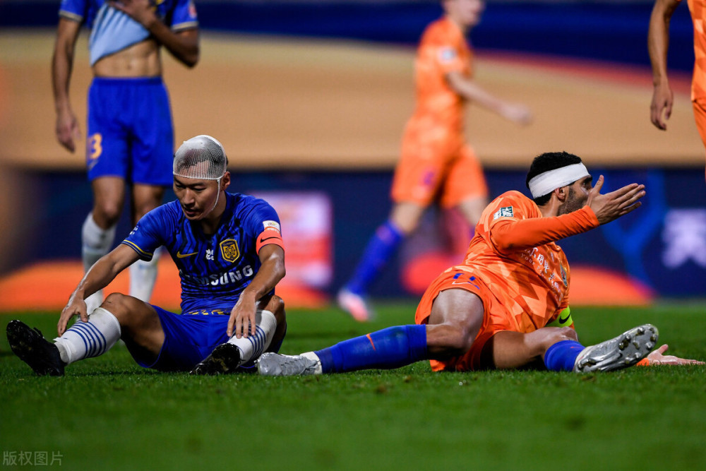 苏宁主场压胜恒大,反超积分榜前三 苏宁主场压胜恒大,反超积分榜前三