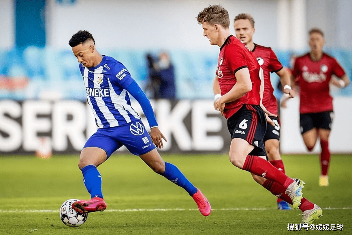 沙尔克04客场力克对手,摆脱连败 沙尔克04客场力克对手,摆脱连败