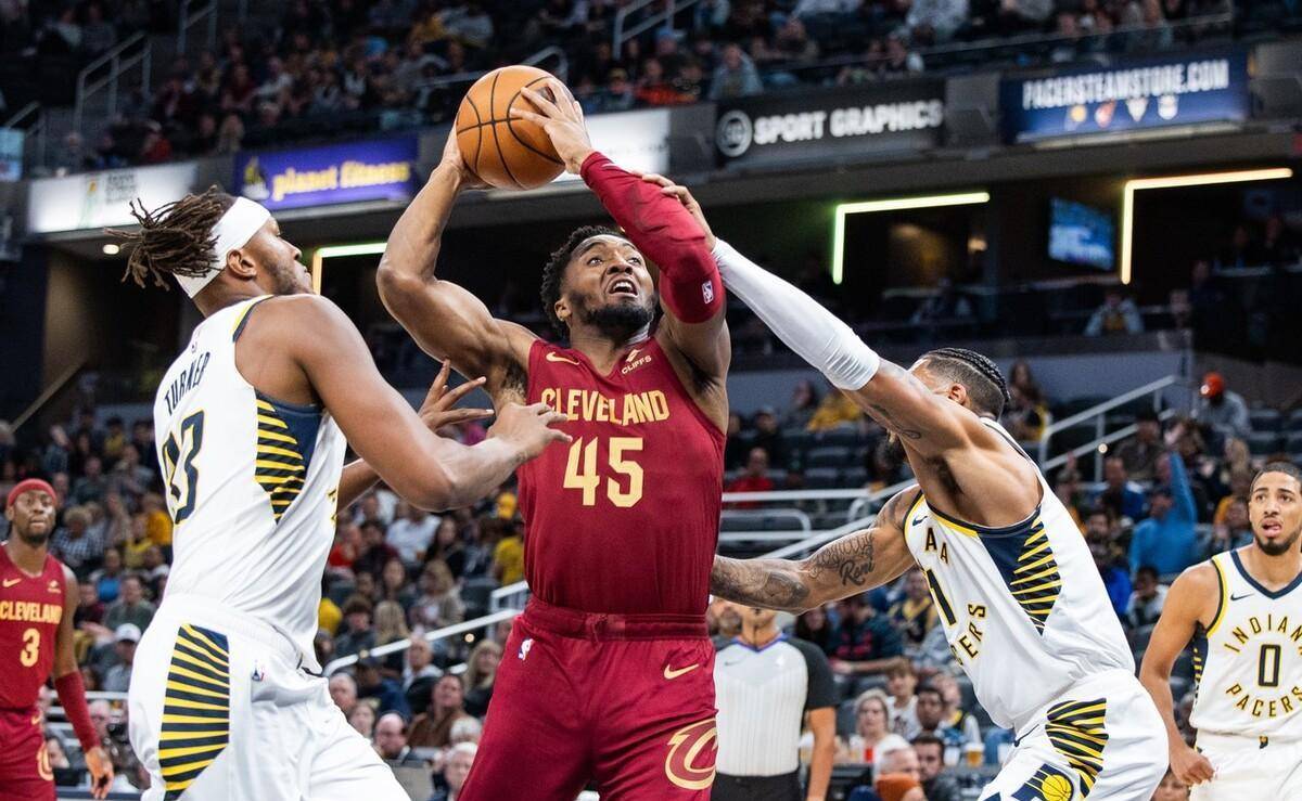 新秀砍分:爵士主场击败太阳,米切尔砍下30+的简单介绍 新秀砍分:爵士主场击败太阳,米切尔砍下30+的简单介绍