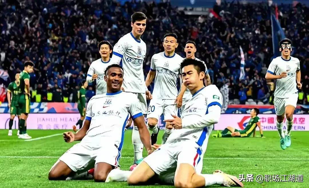 开云体育app-关于上海比赛结束，球员纷纷掌声送给支持者的信息