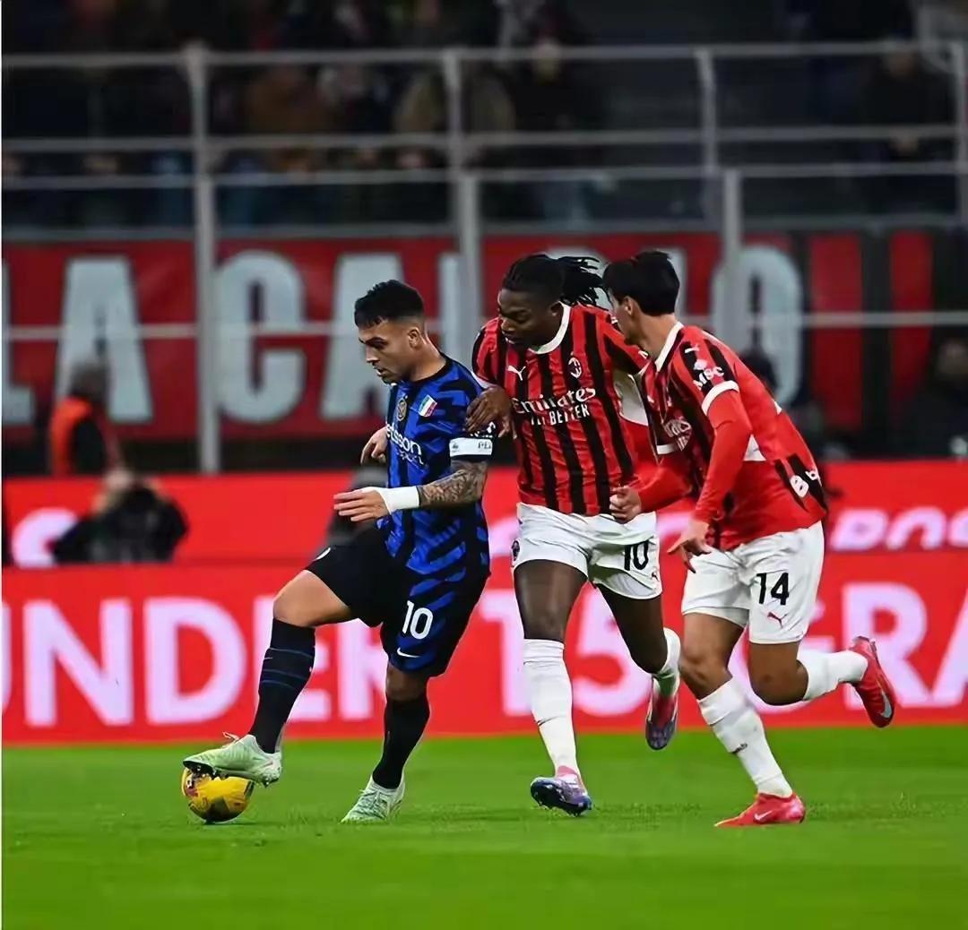 拜仁慕尼黑战胜AC米兰,取得胜利 拜仁慕尼黑战胜AC米兰,取得胜利